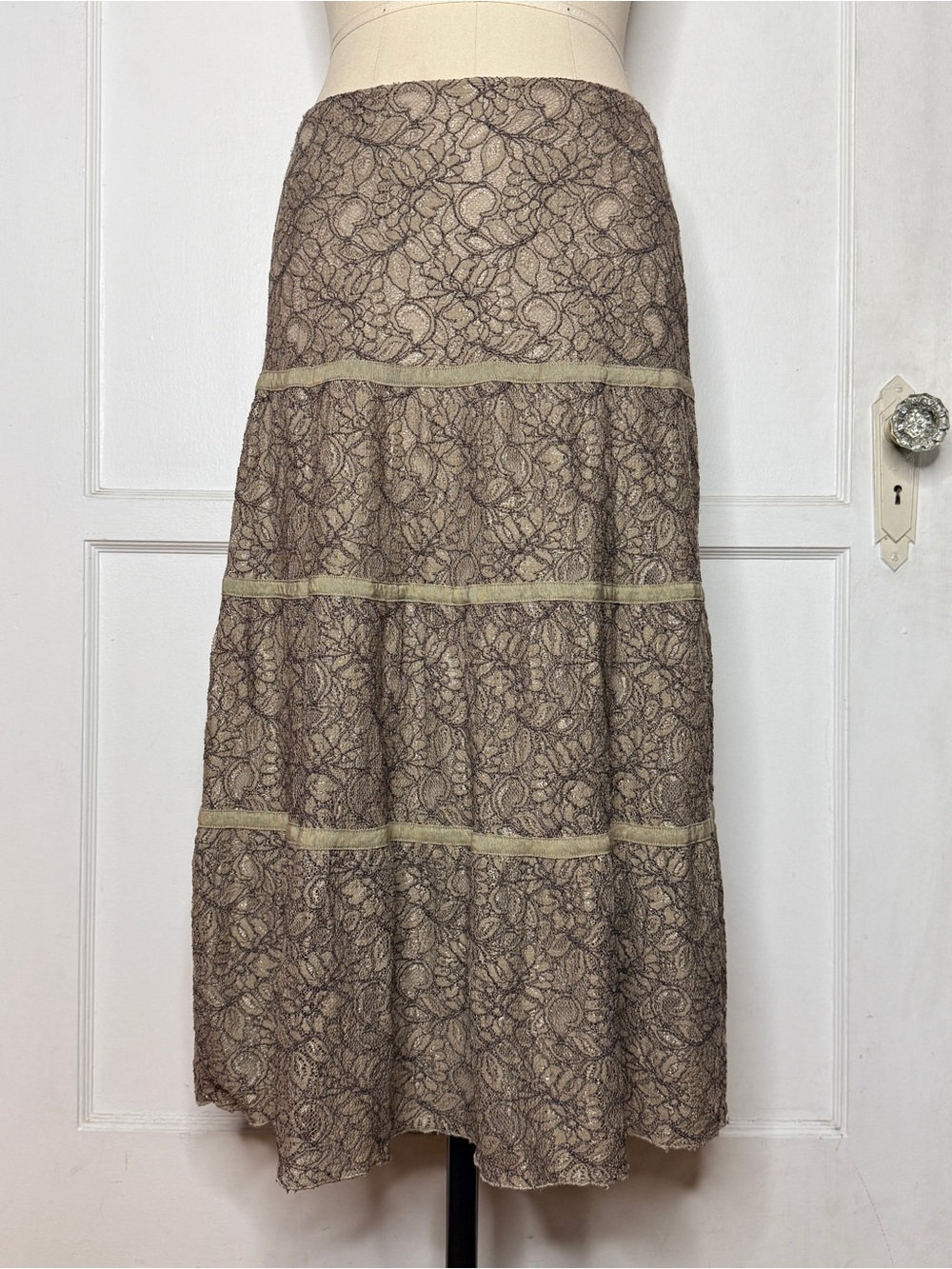 Bandolino lace midi skirt
